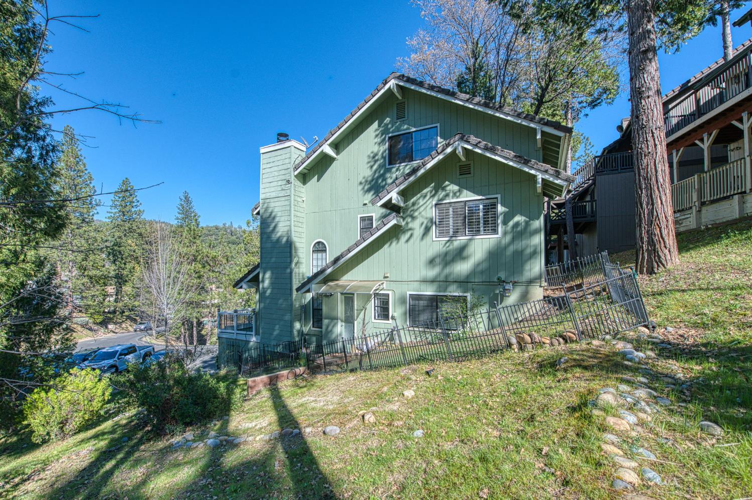 40624 Saddleback Rd, Bass Lake, CA 93604