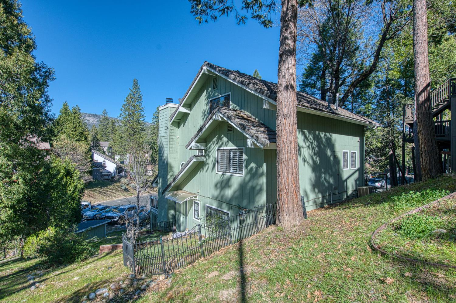 40624 Saddleback Rd, Bass Lake, CA 93604