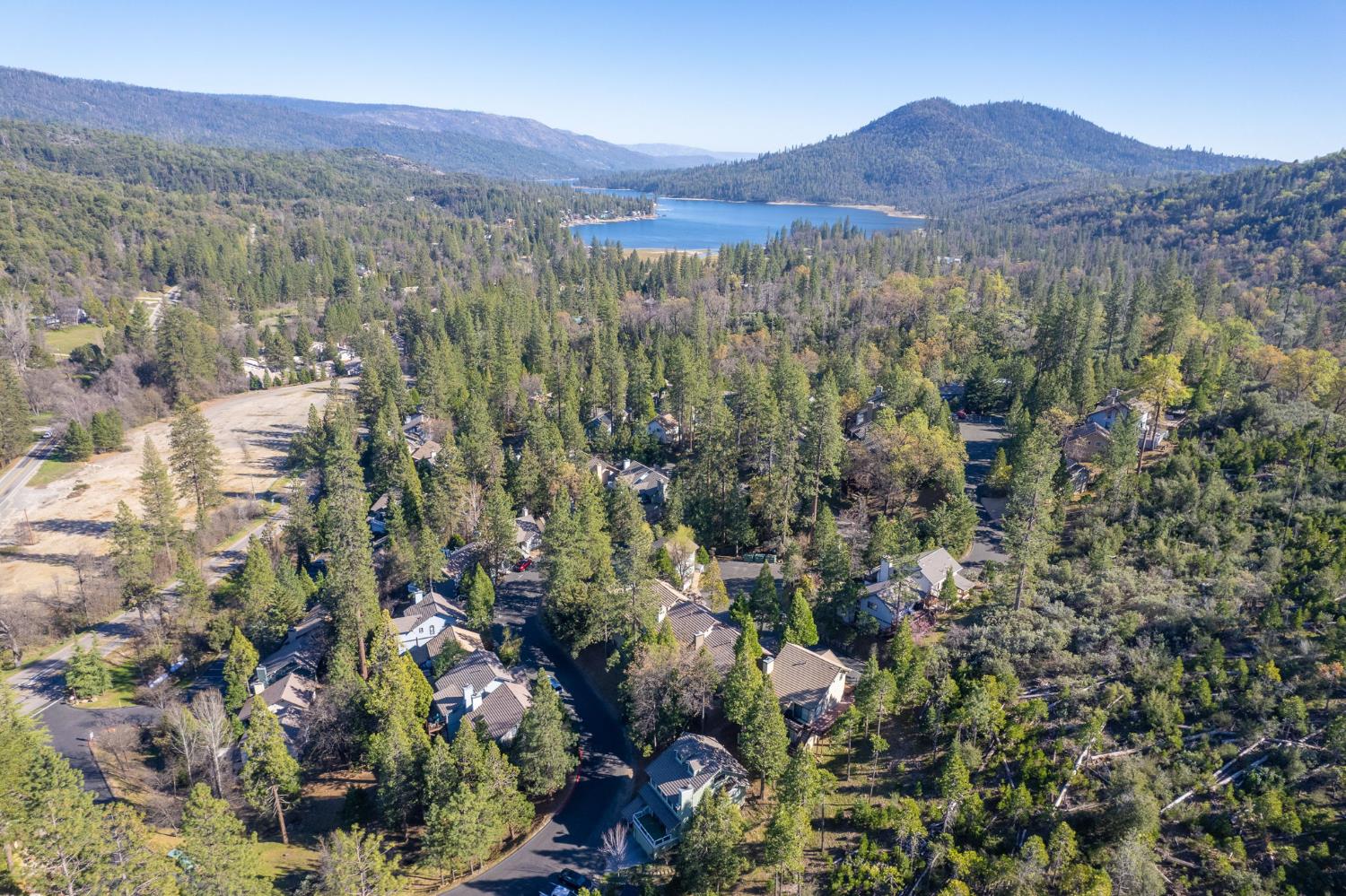 40624 Saddleback Rd, Bass Lake, CA 93604
