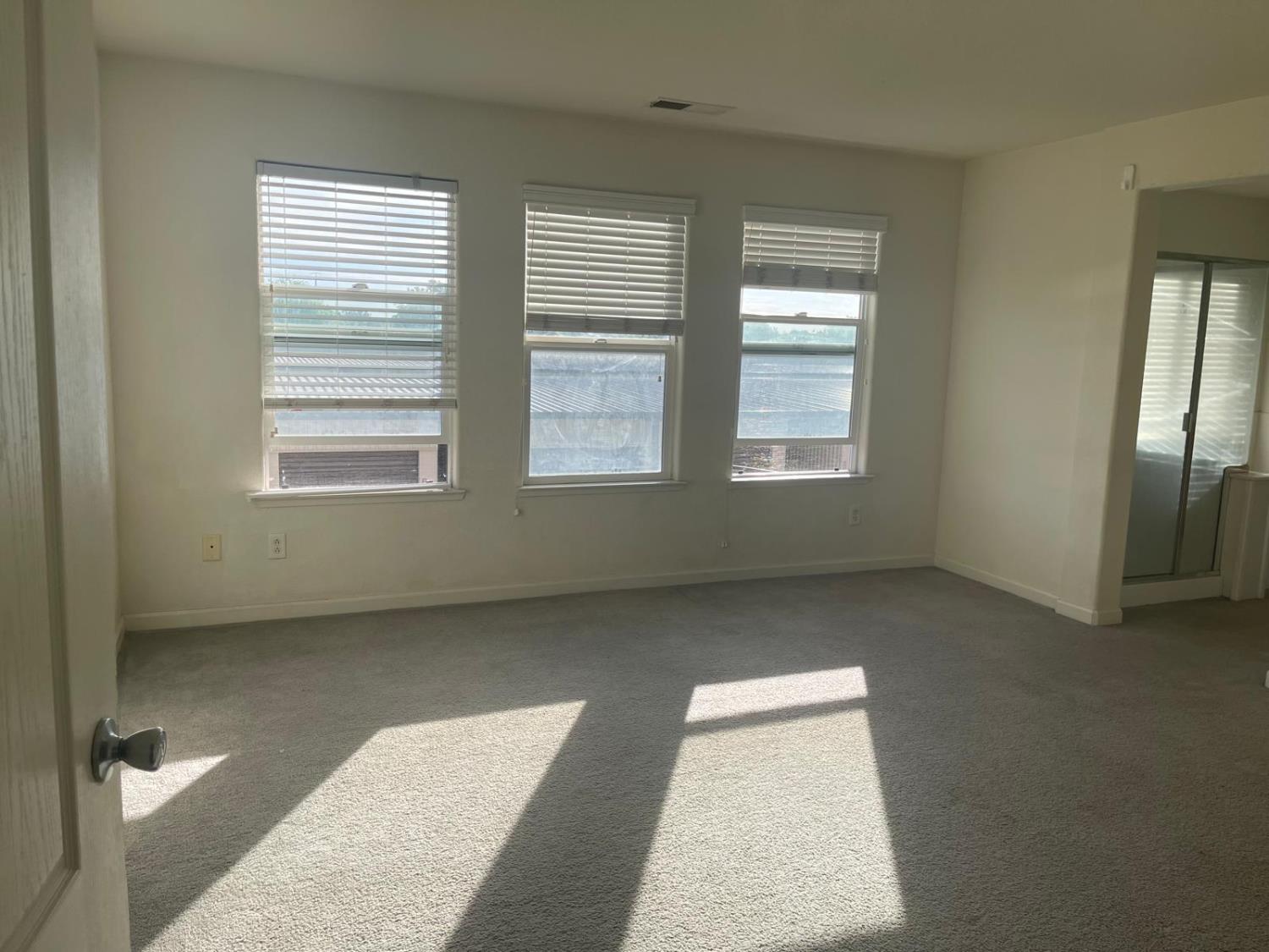 1006 Papaya St, Madera, CA 93638