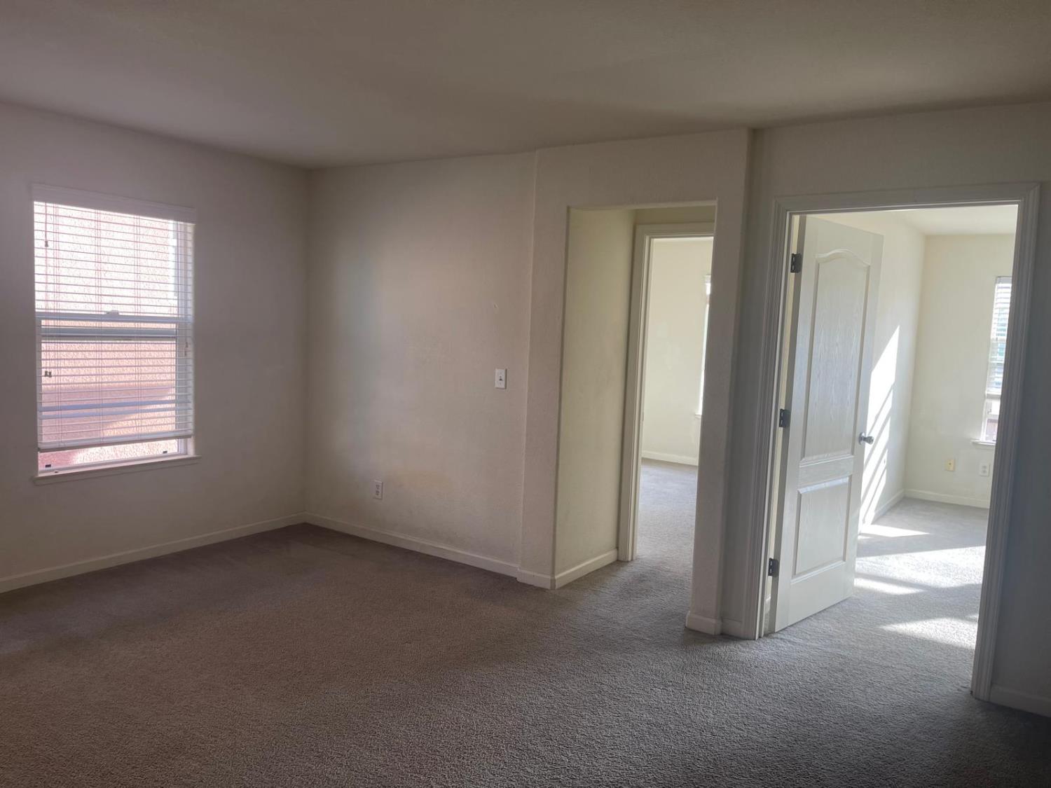 1006 Papaya St, Madera, CA 93638