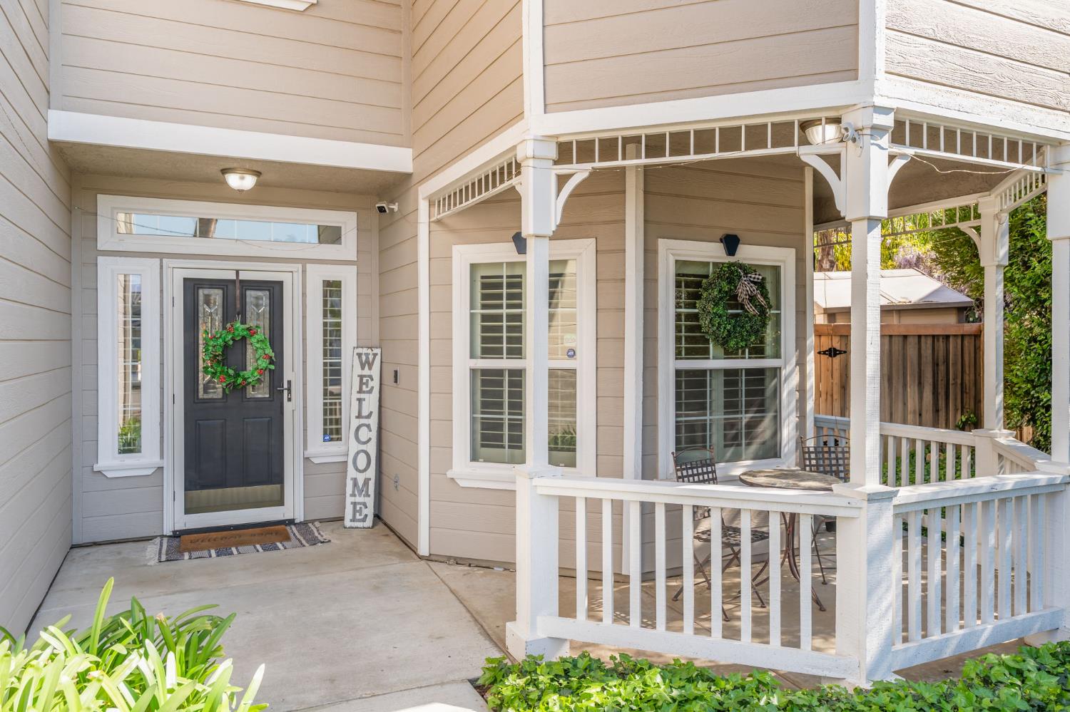 6704 N Lola Ave, Fresno, CA 93722