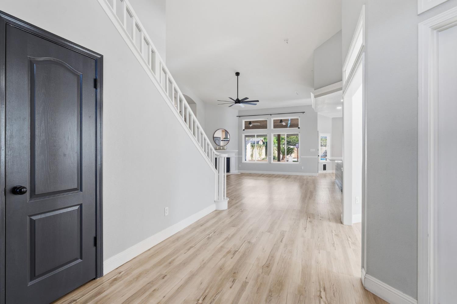 6704 N Lola Ave, Fresno, CA 93722