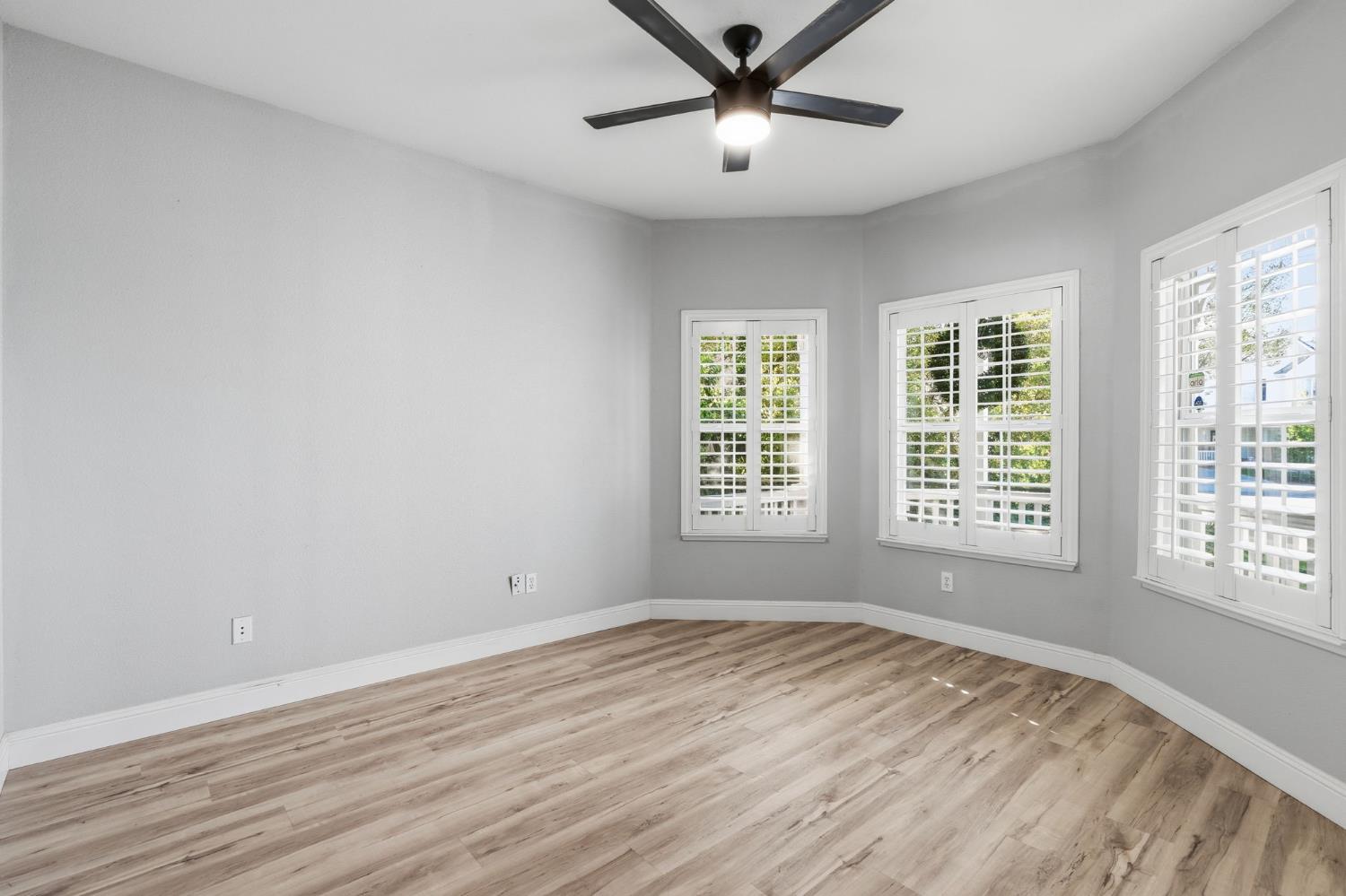 6704 N Lola Ave, Fresno, CA 93722