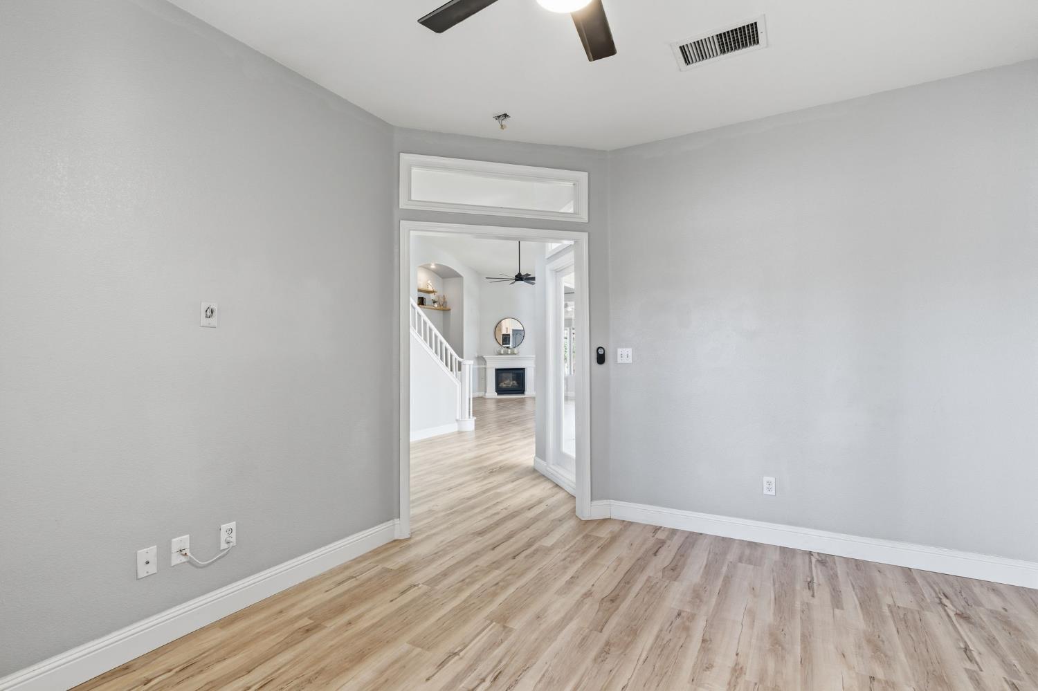 6704 N Lola Ave, Fresno, CA 93722