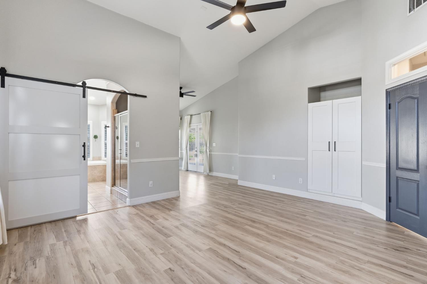 6704 N Lola Ave, Fresno, CA 93722