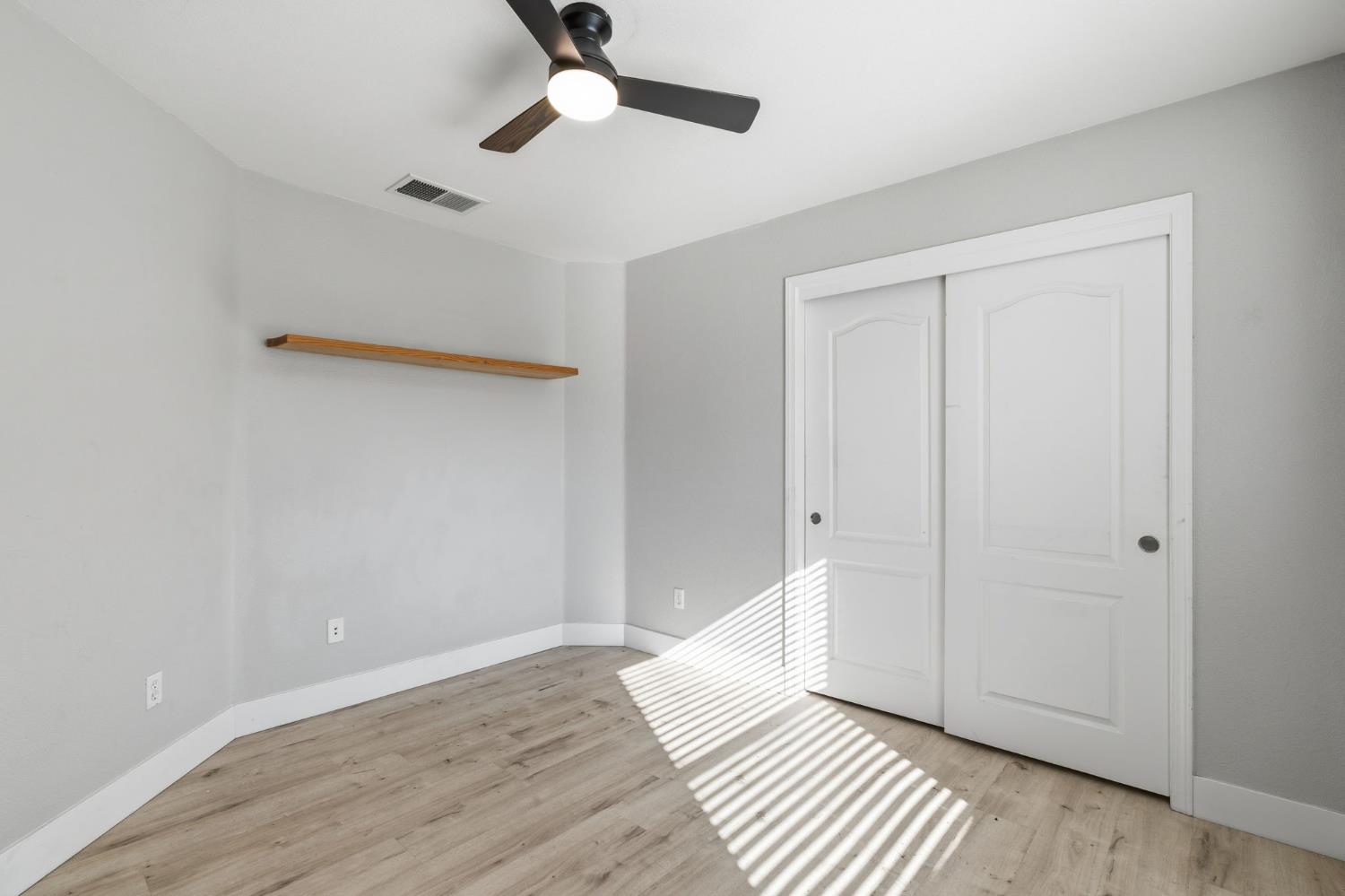 6704 N Lola Ave, Fresno, CA 93722