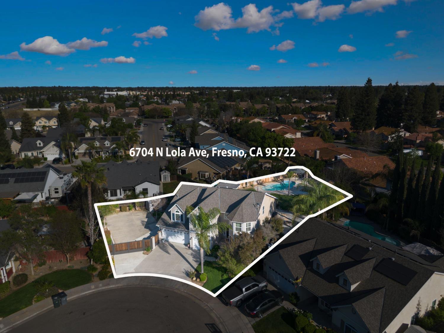 6704 N Lola Ave, Fresno, CA 93722