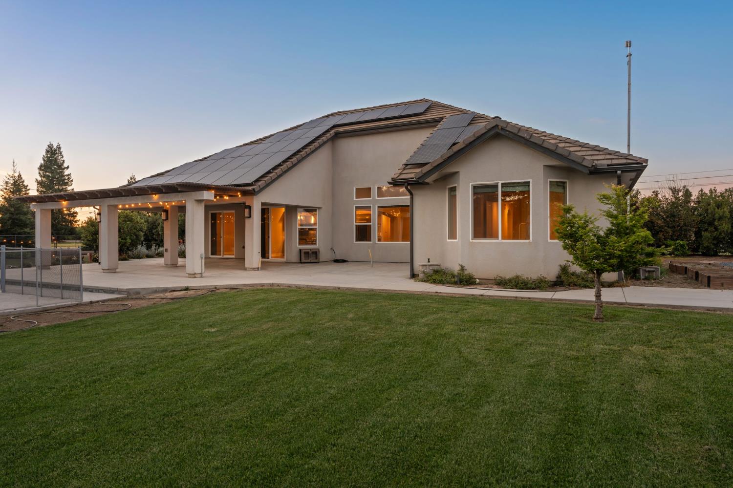 5675 Boston Ave, Kingsburg, CA 93631