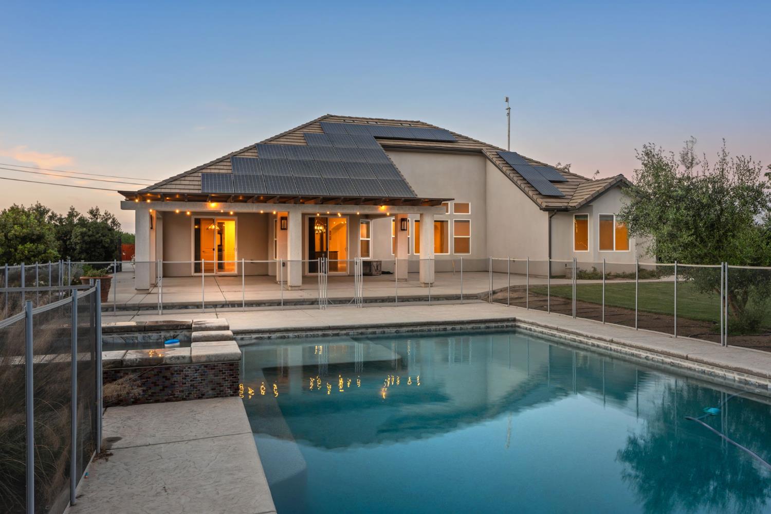 5675 Boston Ave, Kingsburg, CA 93631