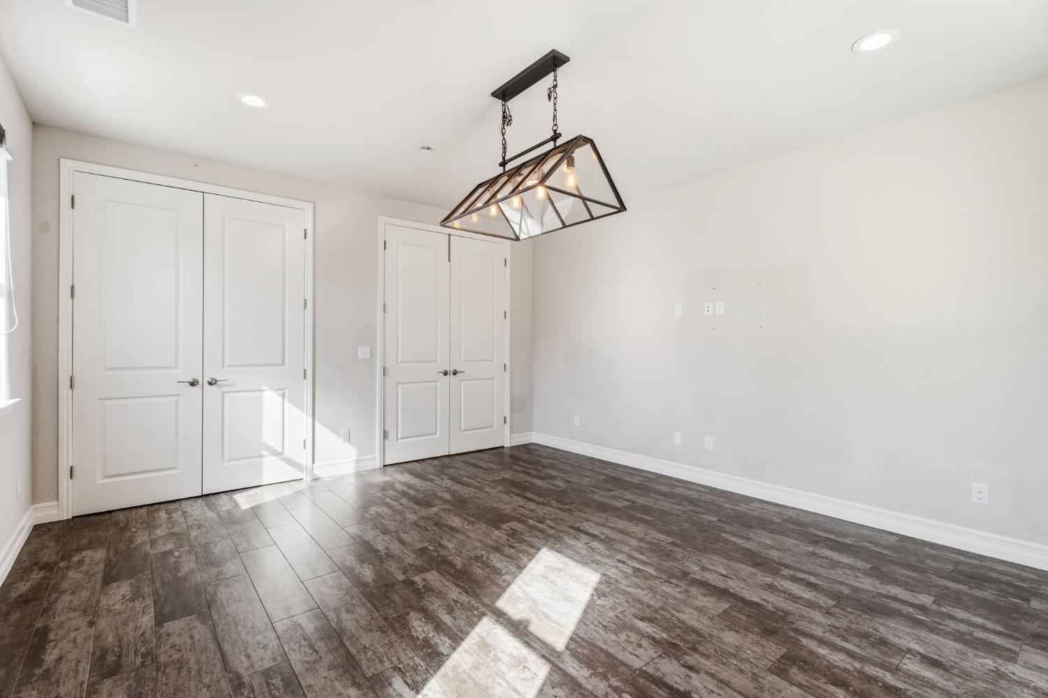 5675 Boston Ave, Kingsburg, CA 93631