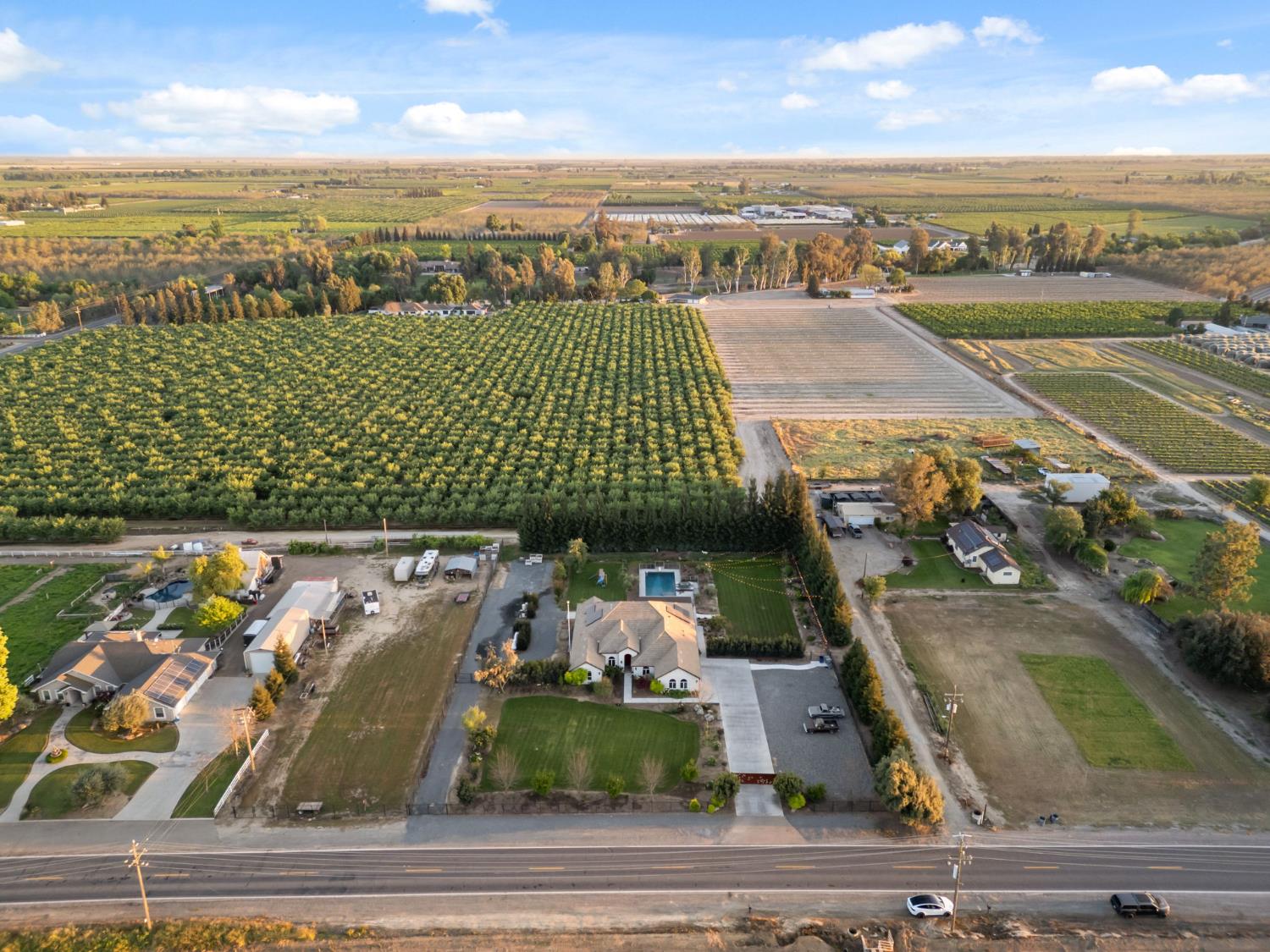 5675 Boston Ave, Kingsburg, CA 93631