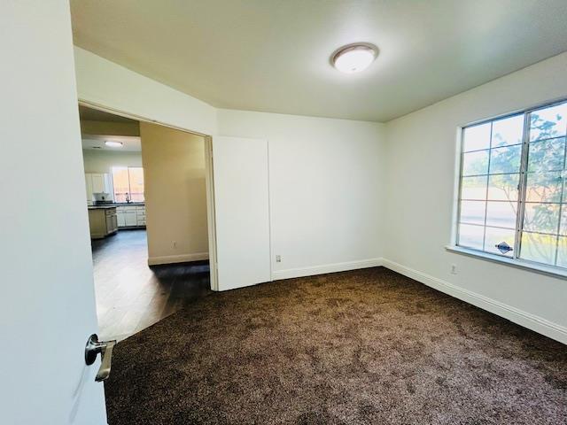 5260 E Wildflower Ln, Fresno, CA 93725