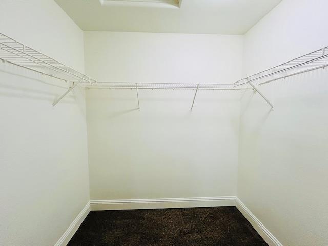 5260 E Wildflower Ln, Fresno, CA 93725