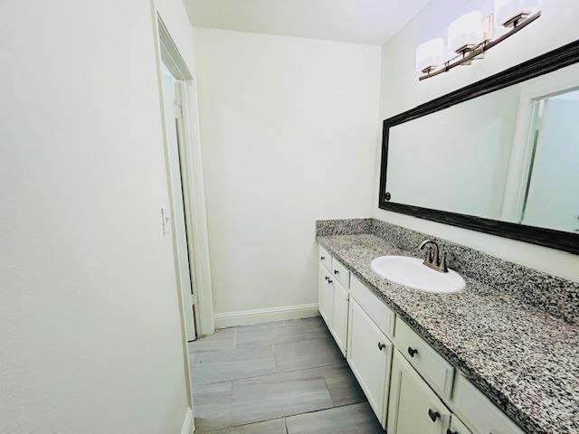 5260 E Wildflower Ln, Fresno, CA 93725