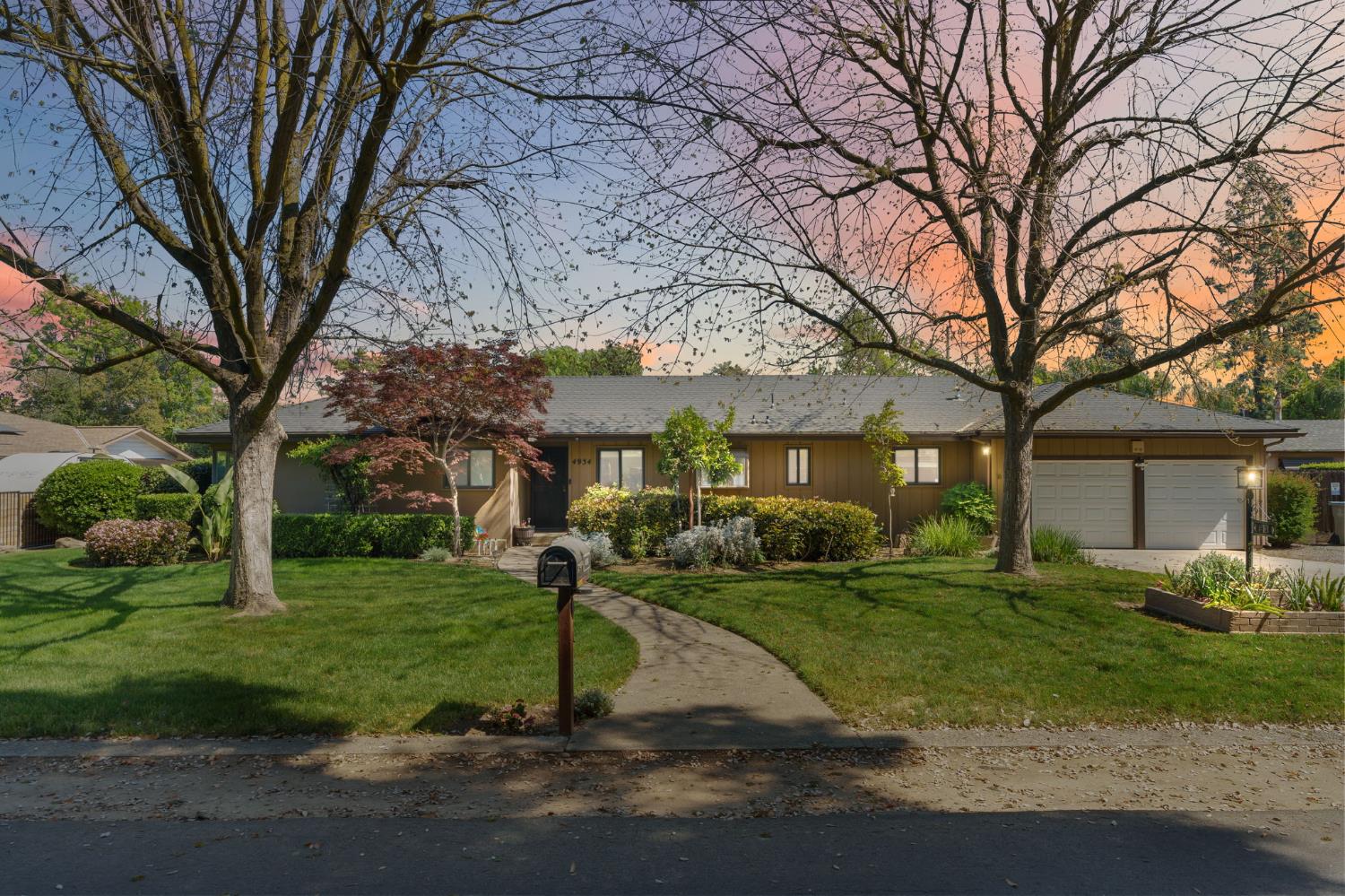 4934 N Del Mar Ave, Fresno, CA 93704