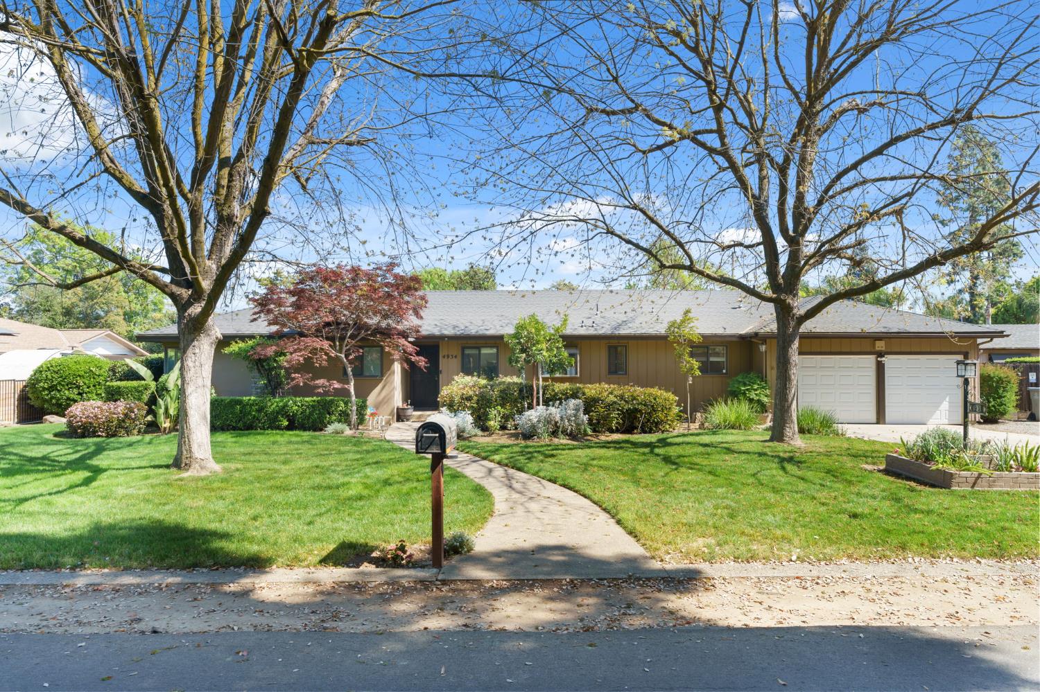 4934 N Del Mar Ave, Fresno, CA 93704