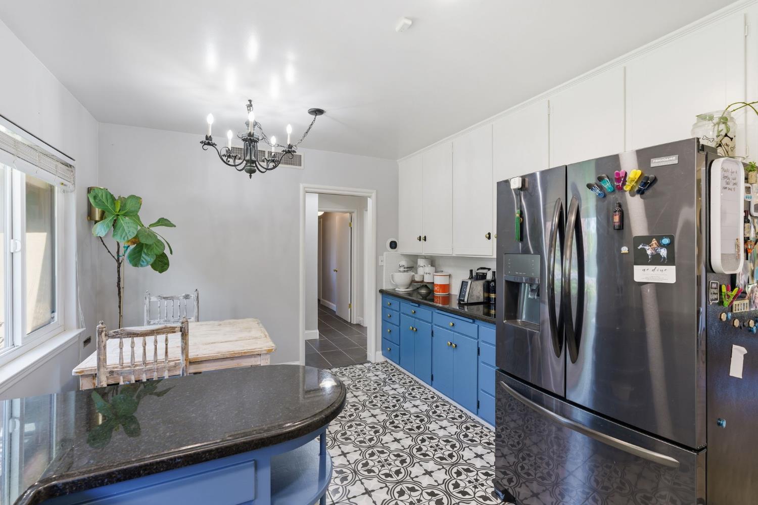 4934 N Del Mar Ave, Fresno, CA 93704