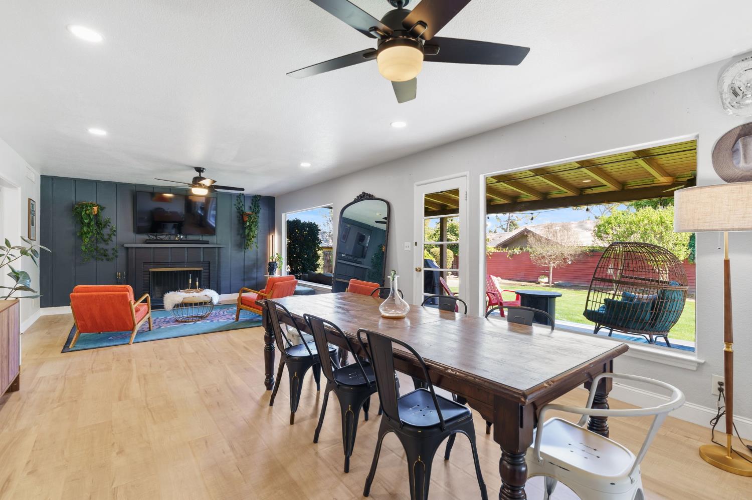 4934 N Del Mar Ave, Fresno, CA 93704