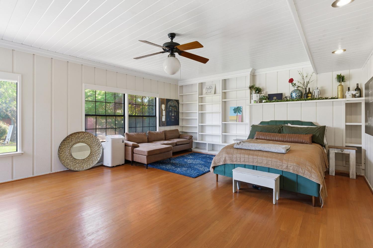 4934 N Del Mar Ave, Fresno, CA 93704