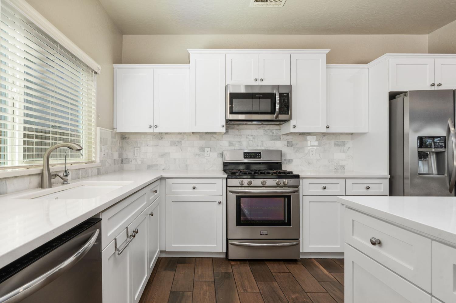 4172 Rialto Ave, Clovis, CA 93619