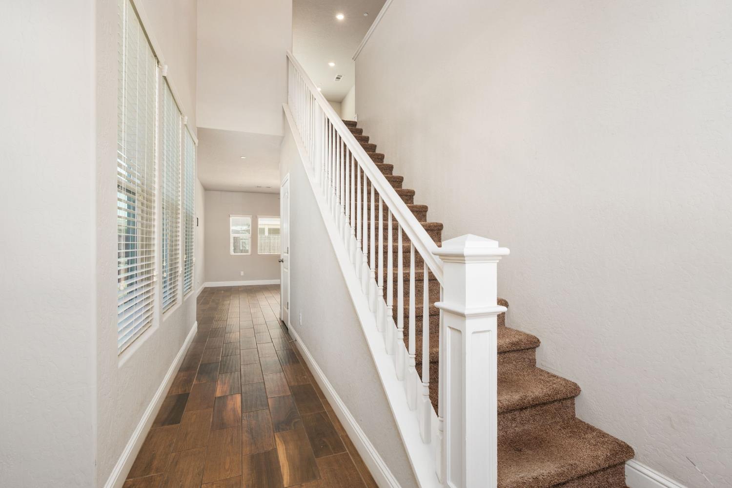 4172 Rialto Ave, Clovis, CA 93619