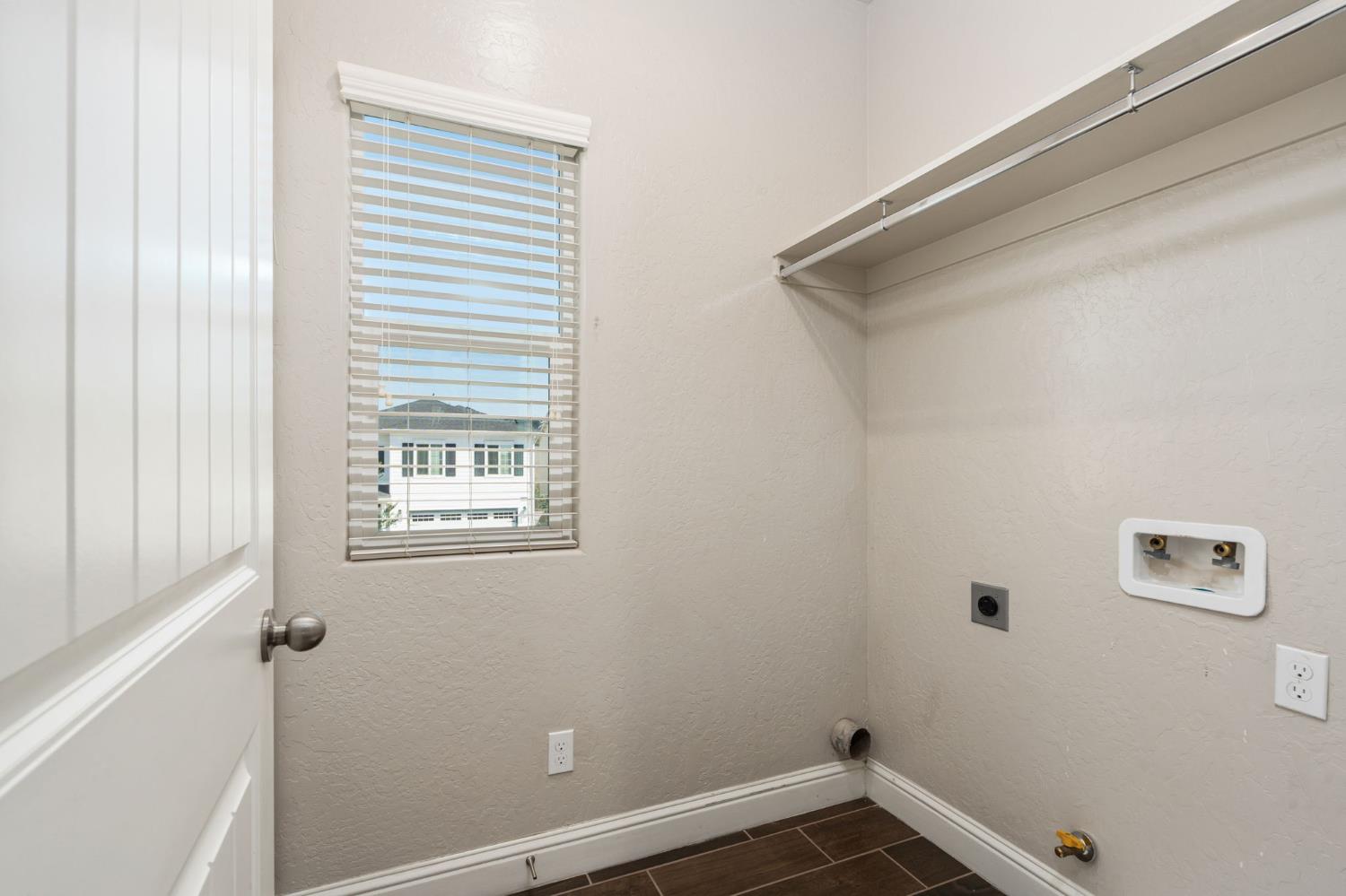 4172 Rialto Ave, Clovis, CA 93619