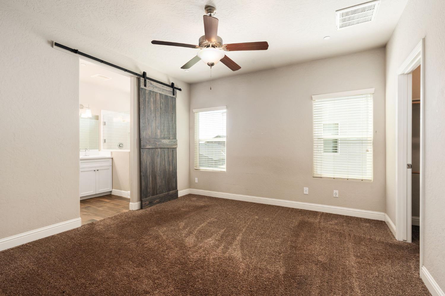 4172 Rialto Ave, Clovis, CA 93619