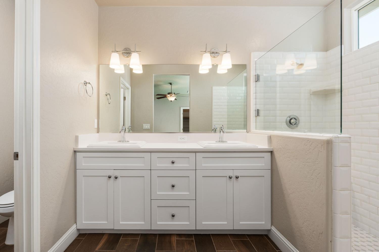 4172 Rialto Ave, Clovis, CA 93619