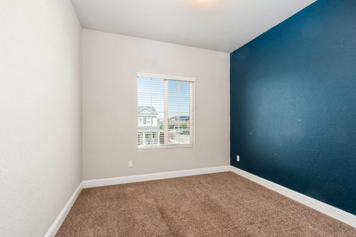 4172 Rialto Ave, Clovis, CA 93619