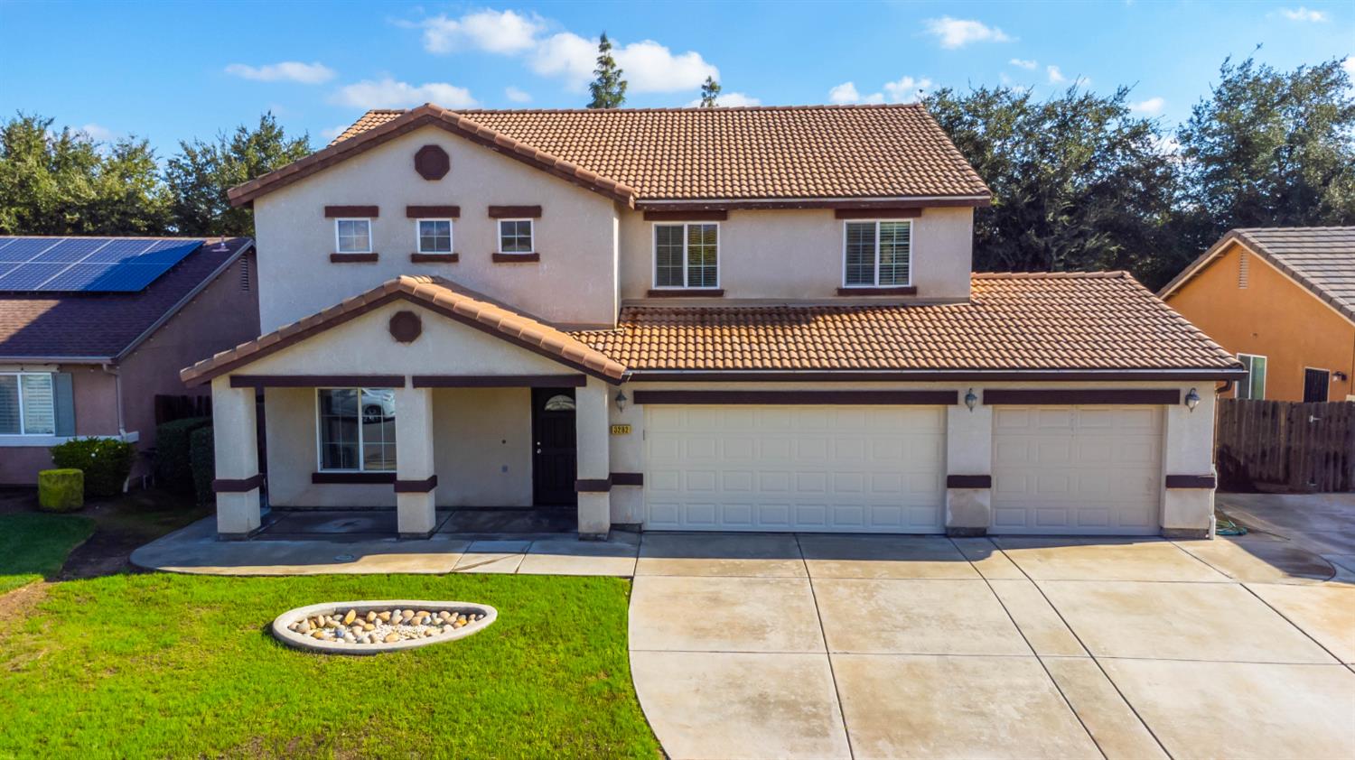 3292 wheeler, Fresno, CA 93722