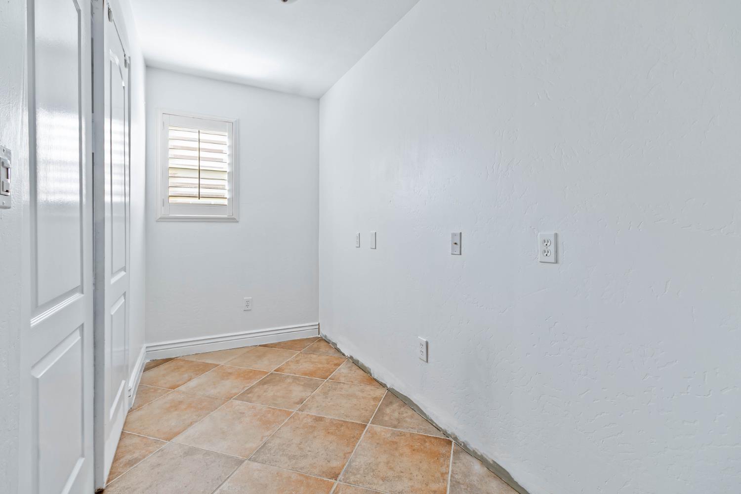 3292 wheeler, Fresno, CA 93722