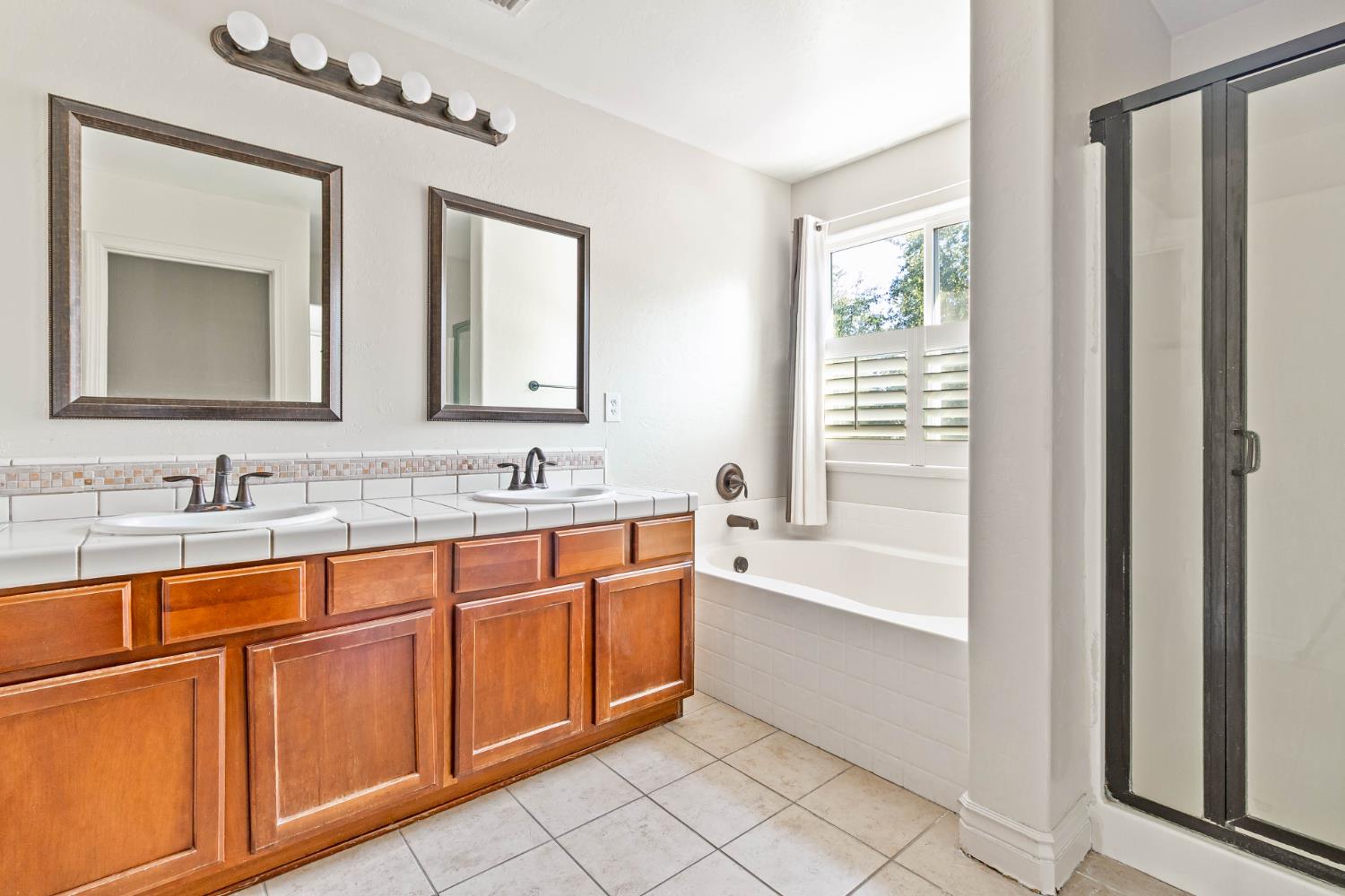 3292 wheeler, Fresno, CA 93722