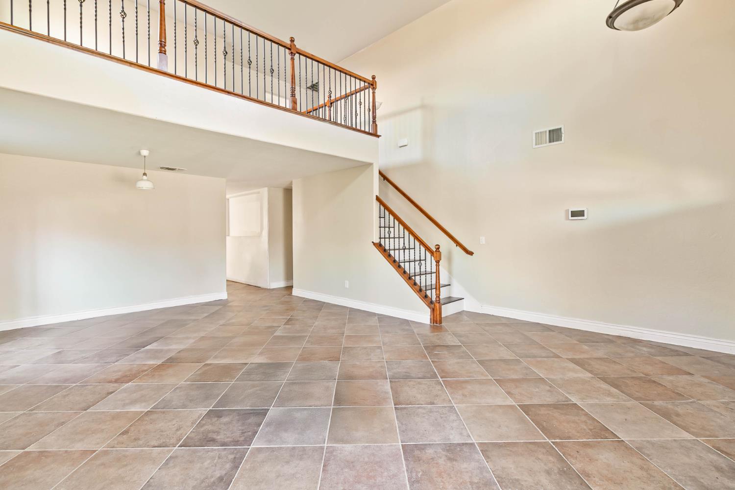 3292 wheeler, Fresno, CA 93722