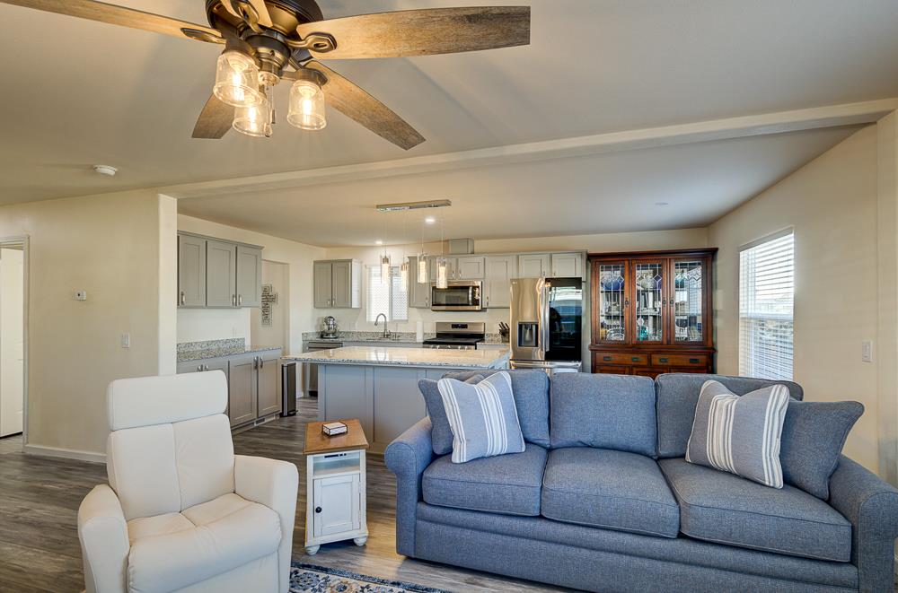 1001 Sylmar Ave #3, Clovis, CA 93612