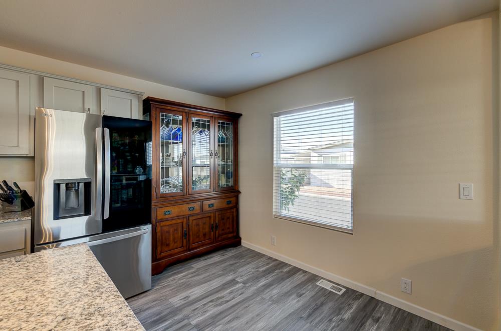 1001 Sylmar Ave #3, Clovis, CA 93612