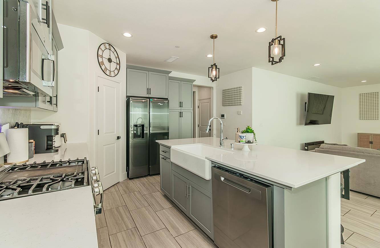 4254 Oak Knoll Rd, Madera, CA 93636