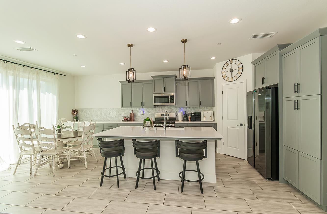 4254 Oak Knoll Rd, Madera, CA 93636