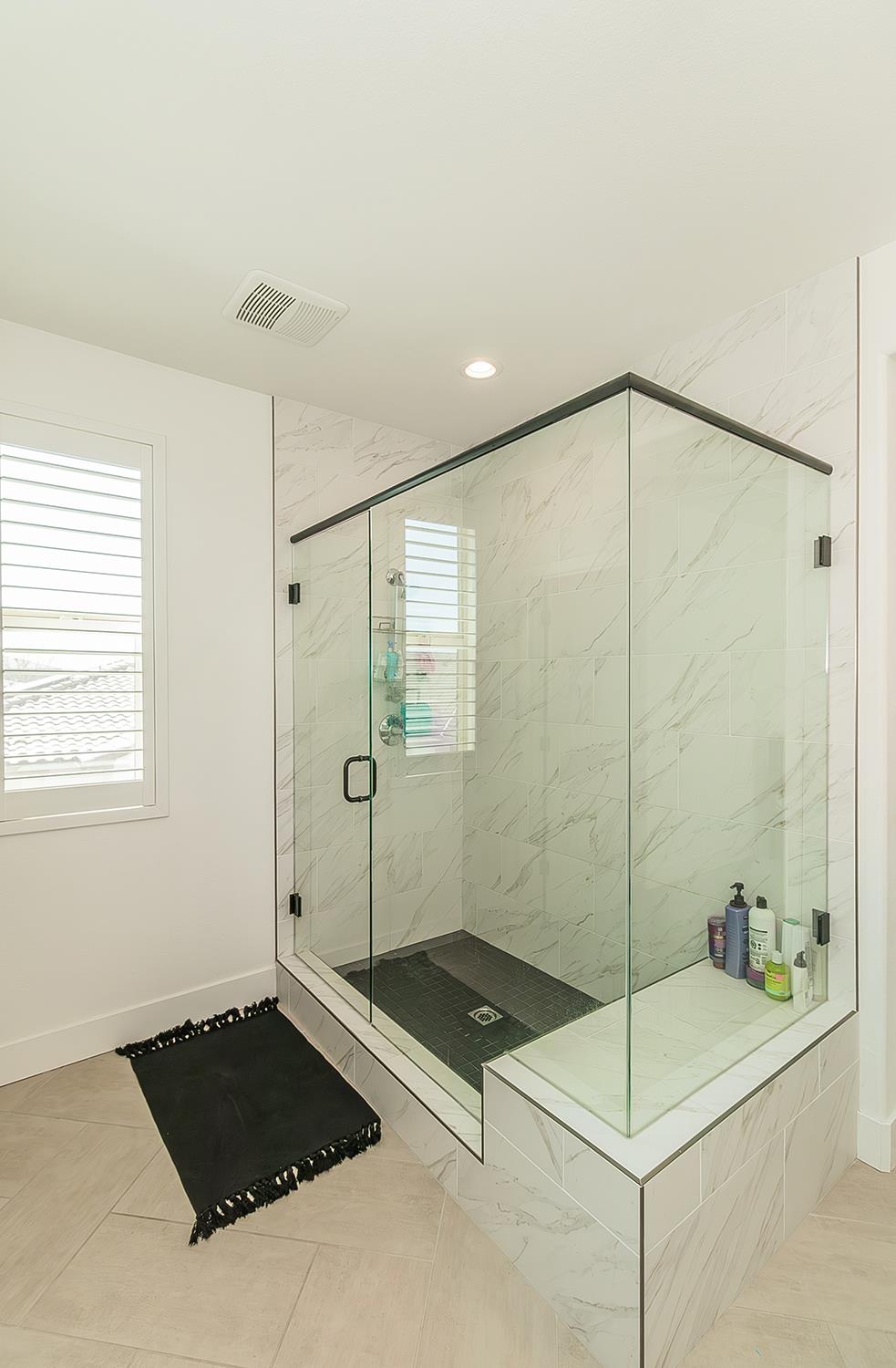 4254 Oak Knoll Rd, Madera, CA 93636