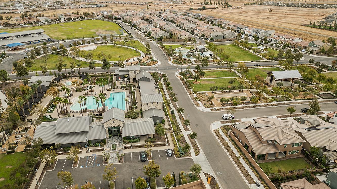 4254 Oak Knoll Rd, Madera, CA 93636