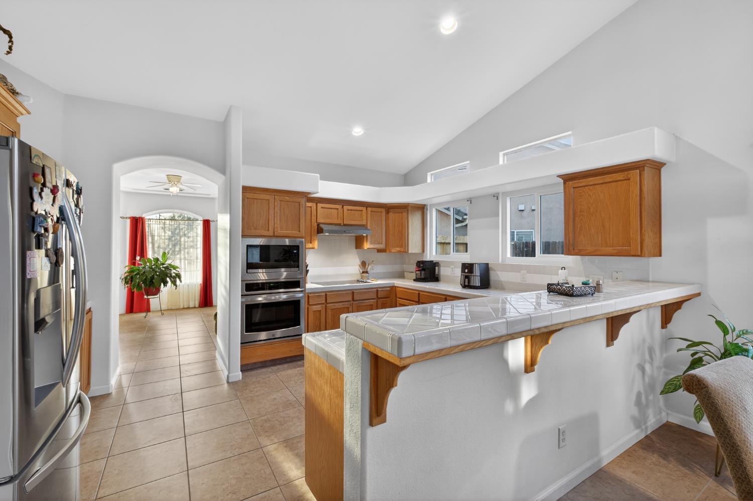 2995 E Pryor Dr, Fresno, CA 93720