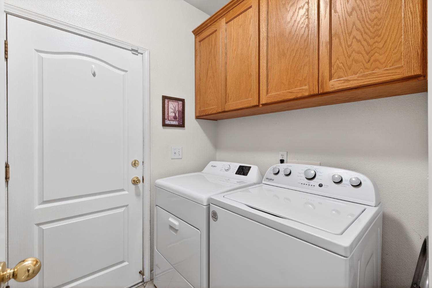 2995 E Pryor Dr, Fresno, CA 93720