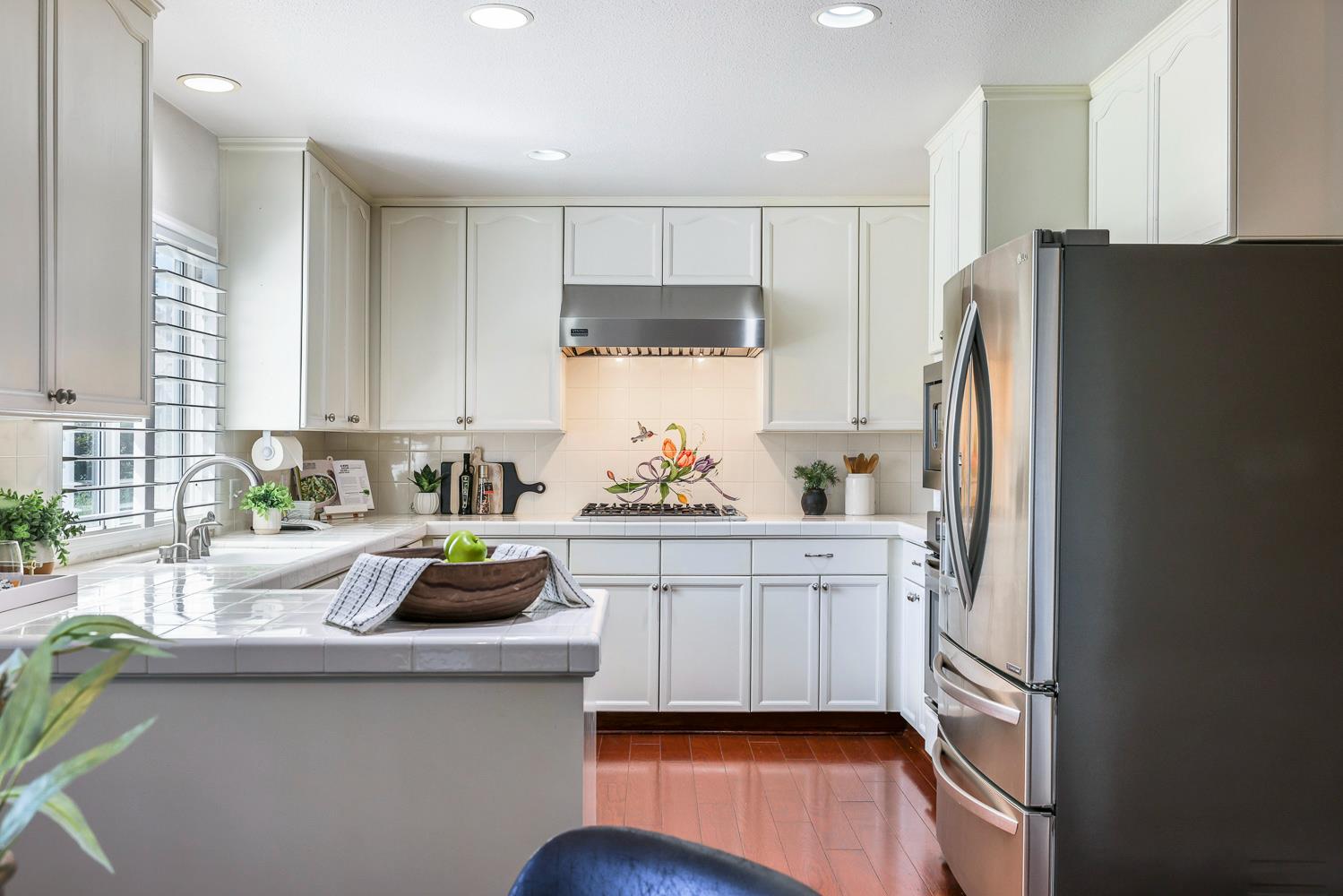 3075 W Silverhill Ln, Fresno, CA 93711