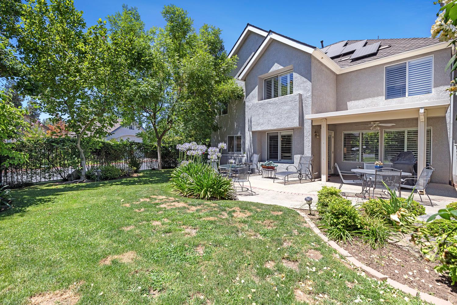 3075 W Silverhill Ln, Fresno, CA 93711