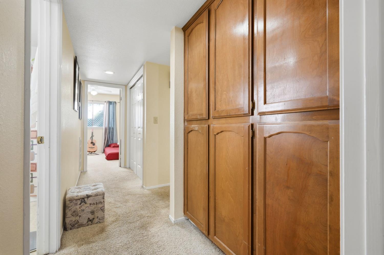 6316 N Barcus Ave, Fresno, CA 93722