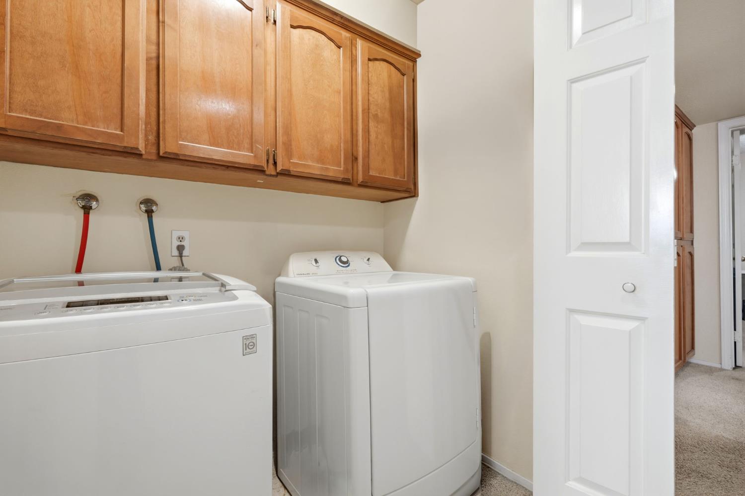 6316 N Barcus Ave, Fresno, CA 93722