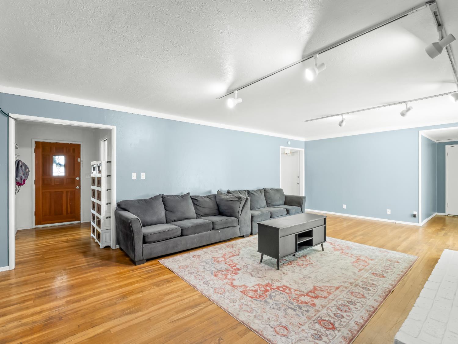 519 W Rialto Ave, Fresno, CA 93705