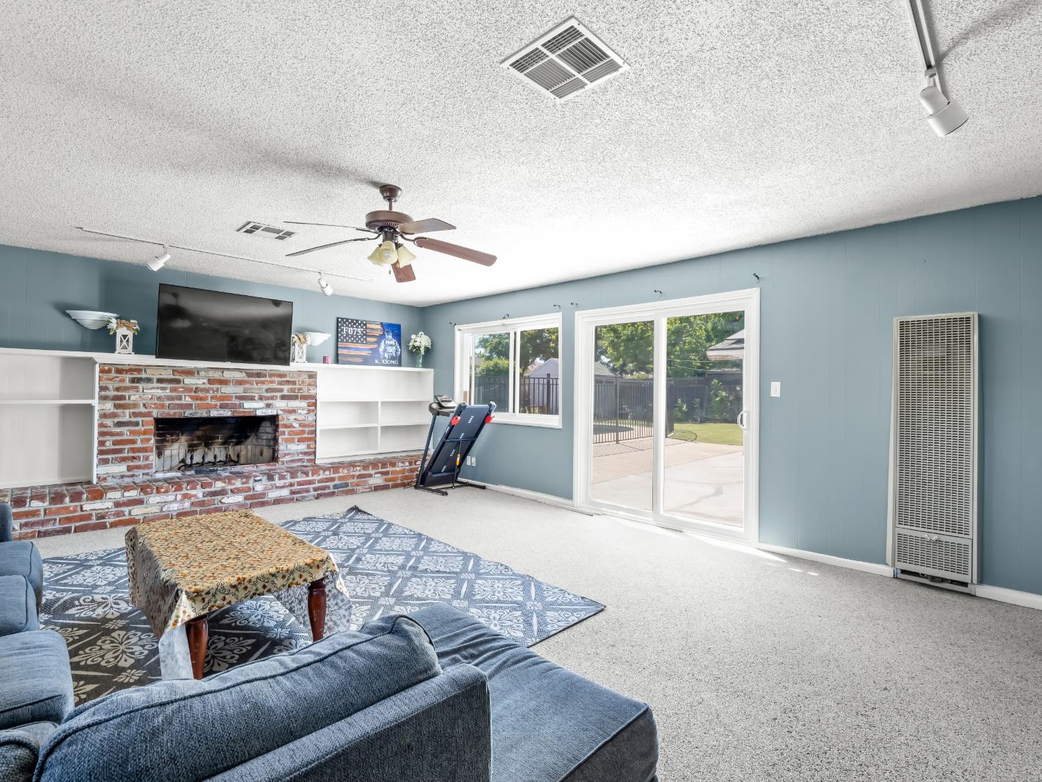 519 W Rialto Ave, Fresno, CA 93705