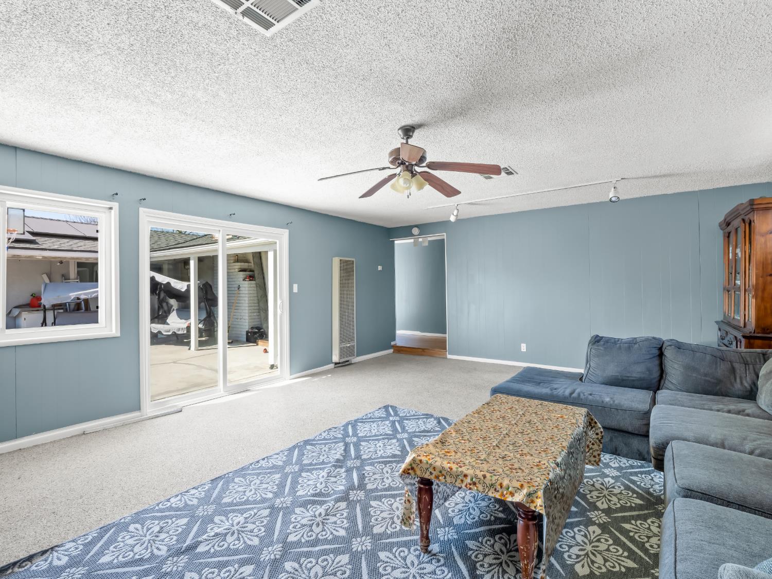 519 W Rialto Ave, Fresno, CA 93705