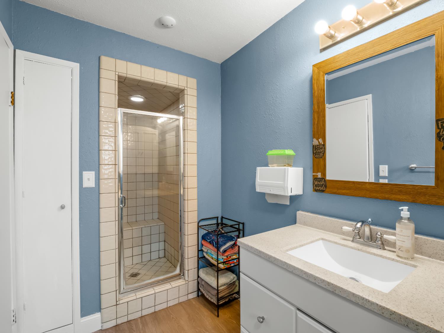 519 W Rialto Ave, Fresno, CA 93705